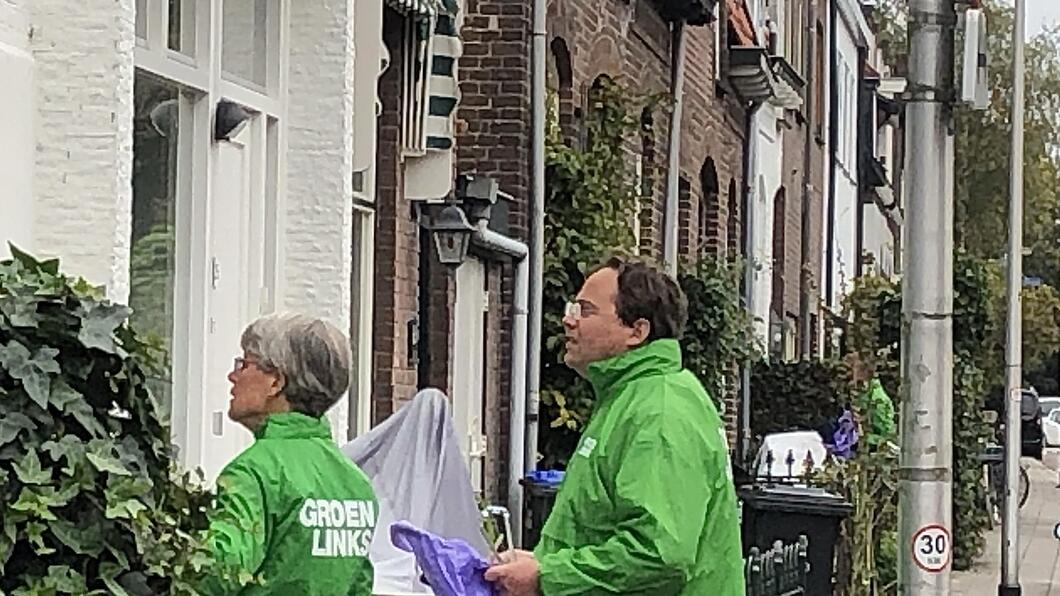 op weg naar de voordeur