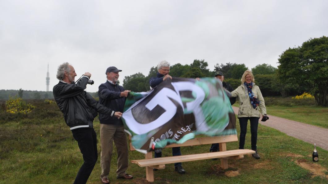 Vrijwilligers GNR blij met cadeau GroenLinks